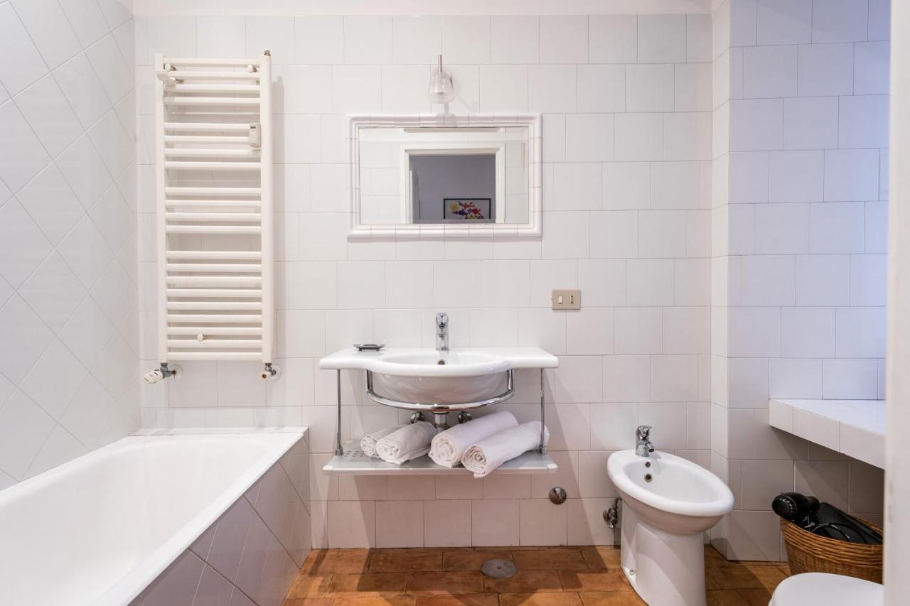 רומא Maison Regola, Styilish Apt In Campo De Fiori מראה חיצוני תמונה